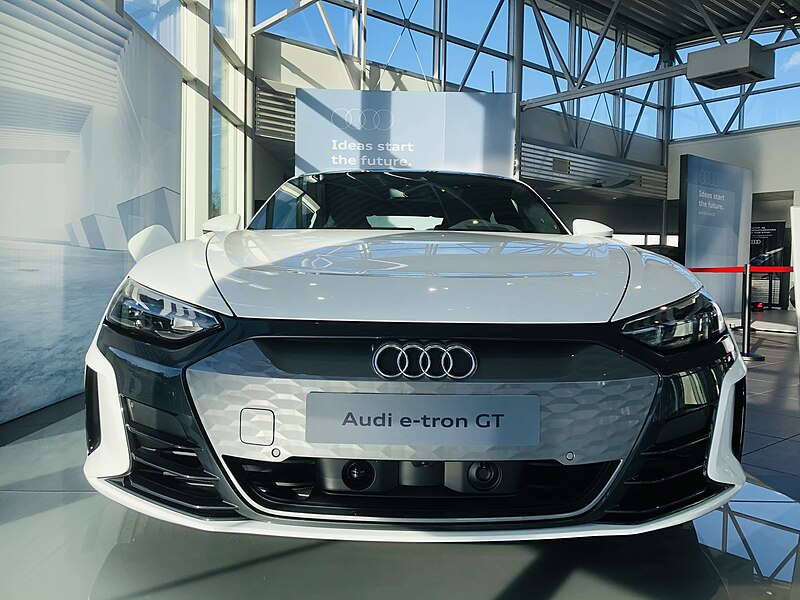e-tron GT